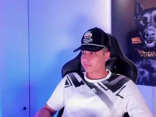 Offline konan_handerson on Flirt4Free