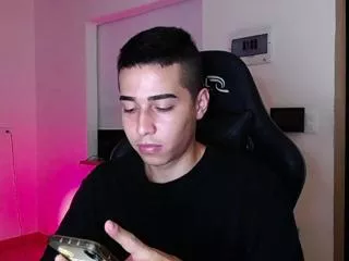 Offline konan_handerson on Flirt4Free