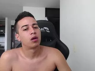 Offline konan_handerson on Flirt4Free