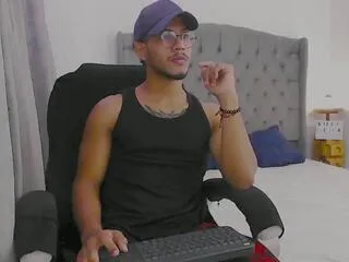 Offline kylian_laurent on Flirt4Free