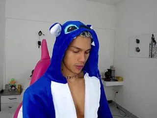 Offline leonard_price on Flirt4Free