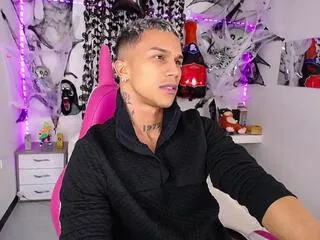 Offline leonard_price on Flirt4Free