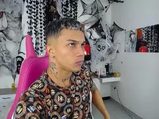 Flirt4Free leonard_price is Freechat leonard_price — Freechat on Flirt4Free