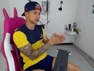 Offline leonard_price on Flirt4Free