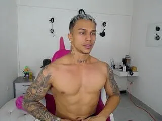 Offline leonard_price on Flirt4Free