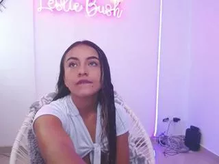 Freechat leslie_bush on Flirt4Free