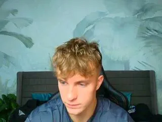 Offline levi_manning on Flirt4Free