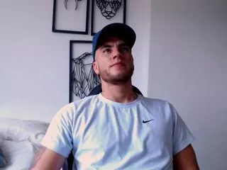 Freechat lian_oconner on Flirt4Free