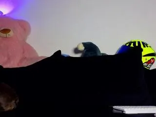 Freechat lian_oconner on Flirt4Free