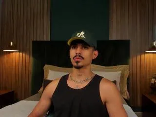 Offline lukee_taylor on Flirt4Free