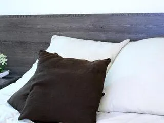 Freechat lukhas on Flirt4Free