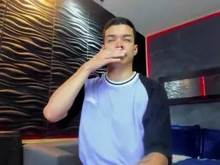 Offline marco_tosswell on Flirt4Free