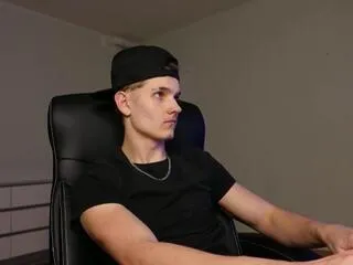 Offline mark_karson on Flirt4Free