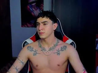 Offline matteo_collins on Flirt4Free