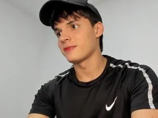 Offline matteo_costa on Flirt4Free