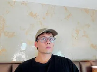 Flirt4Free matthew_fiire is Freechat matthew_fiire — Freechat on Flirt4Free