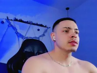 Freechat maxwell_dupont on Flirt4Free