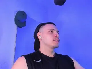 Freechat maxwell_dupont on Flirt4Free