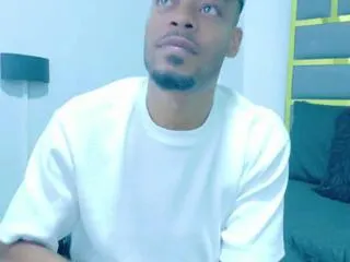 Freechat mayker_de_la_torre on Flirt4Free