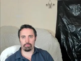 Offline michael_madd on Flirt4Free