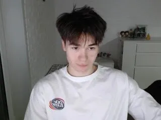 Offline mick_love on Flirt4Free