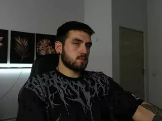 Freechat mike_platano on Flirt4Free