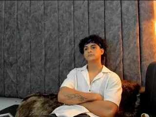 Offline mikey_banji on Flirt4Free