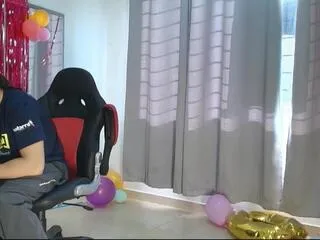 Offline mikey_banji on Flirt4Free