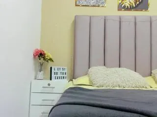 Freechat milu_owen on Flirt4Free