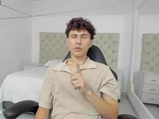 Freechat mugly_yoshida on Flirt4Free