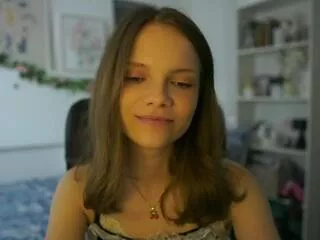 Freechat natasha_baae on Flirt4Free