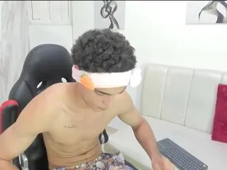 Freechat nathan_shimmer on Flirt4Free