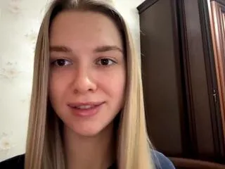 Offline nickole_giorgi on Flirt4Free