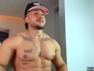 Offline nikolay_lisin on Flirt4Free