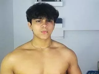 Offline noah_prada on Flirt4Free