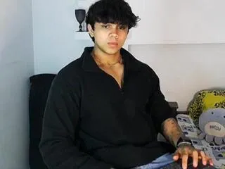 Offline noah_prada on Flirt4Free