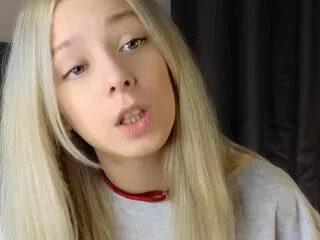 Offline odella_curvey on Flirt4Free