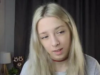 Offline odella_curvey on Flirt4Free