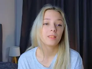 Offline odella_curvey on Flirt4Free