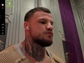 Offline oliver_sport on Flirt4Free