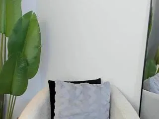 Offline pola_leone on Flirt4Free