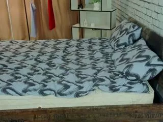 Freechat queenie_coleman on Flirt4Free