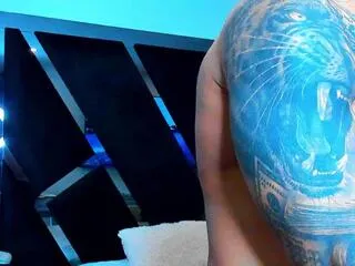 Freechat ray_torres on Flirt4Free