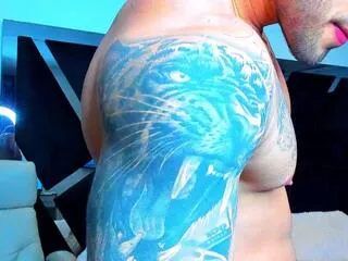 Freechat ray_torres on Flirt4Free