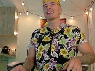 Offline ryan_blu on Flirt4Free