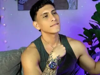 Offline ryan_walker on Flirt4Free