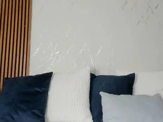 Offline sara_millees on Flirt4Free