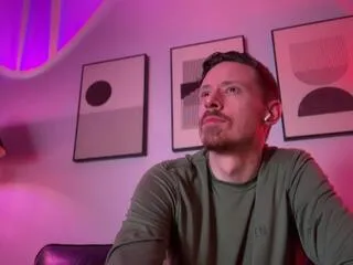 Offline sebastian_wallace on Flirt4Free