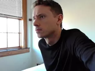 Offline sebastian_wallace on Flirt4Free