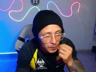 Offline sebastiann_jones on Flirt4Free